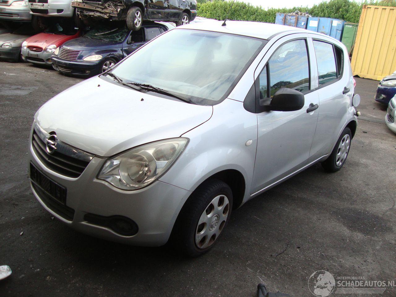 Opel Agila 