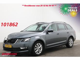 krockskadad bil auto Skoda Octavia Combi 1.0 TSI Greentech Ambition Business Navi Clima Cruise PDC AHK 2019/7