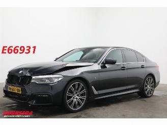 krockskadad bil auto BMW 5-serie 520i M-Sport Pro HUD Memory Leder LED Camera SHZ 93.916 km! 2020/6