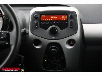 Peugeot 108 1.0 e-VTi Blue Lion Bluetooth Airco 16.397 km! picture 14
