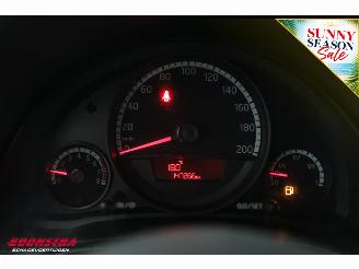 Volkswagen Up! 1.0 move up! BlueMotion Airco picture 12