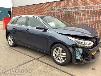 Kia Cee d Ceed (CDB5/CDBB), Hatchback 5-drs, 2018 1.0i T-GDi 12V picture 2