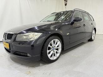BMW 3-serie Touring 320i Executive Aut picture 3