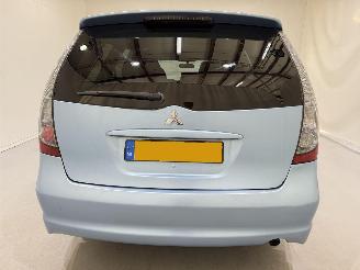 Mitsubishi Grandis 2.4-16V Intense 7-pers. picture 5