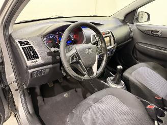 Hyundai I-20 HB 1.2 i-Deal Navi/Airco picture 16
