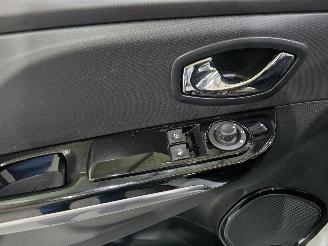 Renault Clio Estate 0.9 TCe Night&Day 66kw Bjr.2014 picture 28