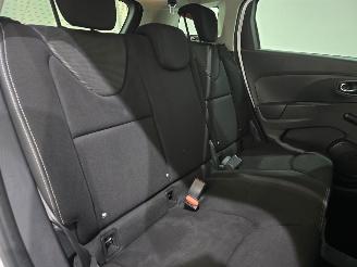 Renault Clio Estate 0.9 TCe Night&Day 66kw Bjr.2014 picture 13