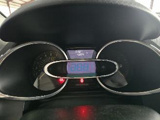 Renault Clio Estate 0.9 TCe Night&Day 66kw Bjr.2014 picture 24