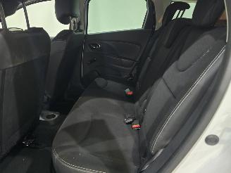 Renault Clio Estate 0.9 TCe Night&Day 66kw Bjr.2014 picture 26