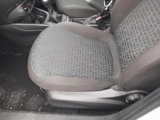 Opel Corsa-E Corsa E, Hatchback, 2014 1.4 16V picture 13