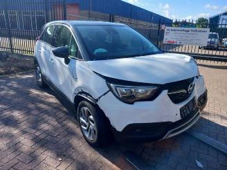Vrakbiler auto Opel Crossland Crossland (X), SUV, 2017 1.2 Turbo 12V Euro 6 2017/8