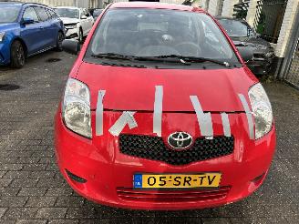 Toyota Yaris 1.0  3 Drs picture 2