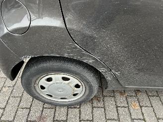 Chevrolet Spark 1.0-16V picture 4