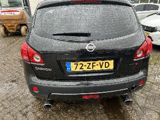 Nissan Qashqai 2.0 picture 2