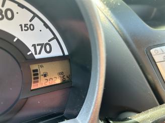 Peugeot 107 1.0  3 Drs picture 9