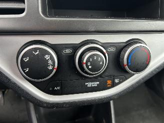 Kia Picanto 1.0   3 Drs picture 11