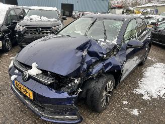 skadebil auto Volkswagen Golf 1.5 TSI Move  5 Drs 2023/9