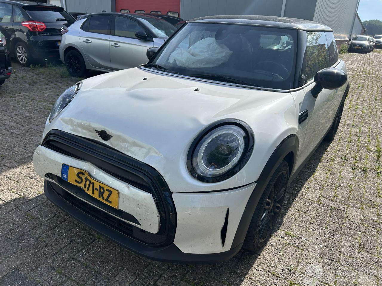 Mini Cooper Camden 1.5  Automaat
