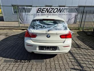 krockskadad bil auto BMW 1-serie 1 serie (F20), Hatchback 5-drs, 2011 / 2019 118i 1.5 TwinPower 12V 2016/11
