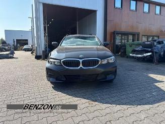 Uttjänta bilar auto BMW 3-serie 3 serie Touring (G21), Combi, 2019 320e 2.0 TwinPower Turbo 16V 2021/7
