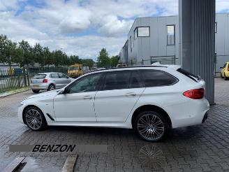 BMW 5-serie 5 serie Touring (G31), Combi, 2017 520d 2.0 TwinPower Turbo 16V Van picture 4