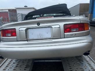 damaged passenger cars Aston Martin Db7 DB 7 Volante, Cabrio, 1995 / 2003 3.2 24V 1998/5