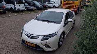Opel Ampera Ampera, Hatchback, 2011 / 2015 1.4 16V picture 2