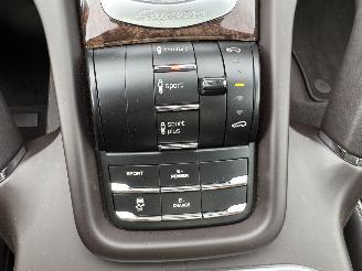 Porsche Cayenne S E-HYBRID Panorama Xenon Leder Voll picture 24