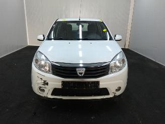 Dacia Sandero  picture 2