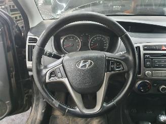 Hyundai I-20  picture 9