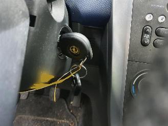 Opel Agila 1.0 Edition picture 27