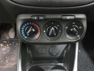 Opel Corsa 1.4 Bi-Fuel Business picture 13