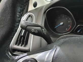 Ford Focus 1.0 EcoBoost Titanium picture 7