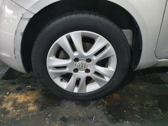 Opel Agila F68 1.2i picture 20