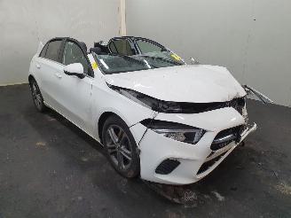 Mercedes A-klasse 177 A160 Avantgarde picture 1