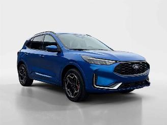 krockskadad bil auto Ford Kuga ST-Line X 2024/6