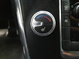 Volvo Xc-60 2.0 D4 FWD R-Design Momentum picture 32