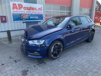 Coche siniestrado Audi A3 A3 Sportback (8VA/8VF), Hatchback 5-drs, 2012 / 2020 1.4 TFSI ACT Ultra 16V 2015/5