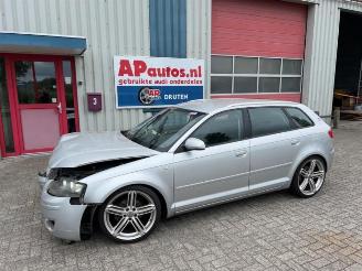 Uttjänta bilar auto Audi A3 A3 Sportback (8PA), Hatchback 5-drs, 2004 / 2013 1.6 FSI 16V 2004/10
