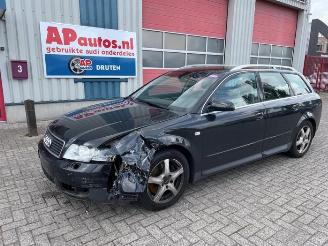 Vrakbiler auto Audi A4 A4 Avant (B6), Combi, 2001 / 2005 3.0 V6 30V Quattro 2002/1