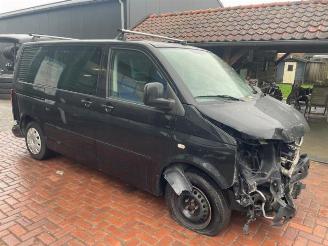 Uttjänta bilar auto Volkswagen Transporter Multivan T5 (7E/7HC/7HF/7HM), MPV, 2003 / 2015 2.5 Tdi 2009/0