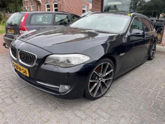 Vrakbiler auto BMW 5-serie 5 serie Touring (F11), Combi, 2009 / 2017 528i 24V 2012/9
