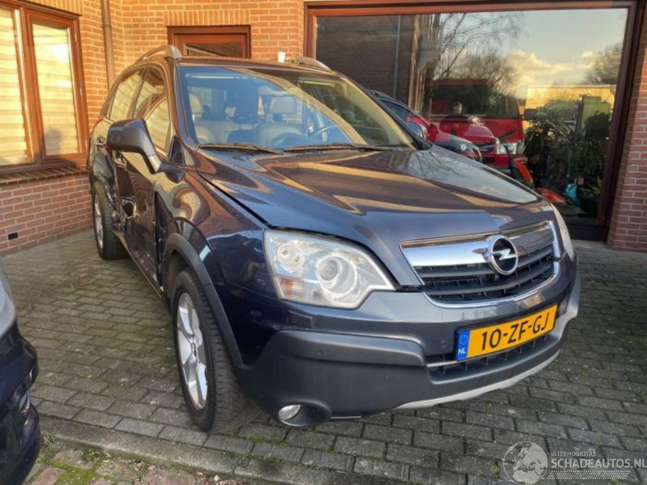 Opel Antara Antara (LA6), SUV, 2006 / 2017 3.2 V6 24V 4x4