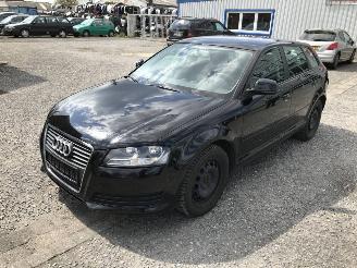 Uttjänta bilar auto Audi A3 8P Zwart LY9B Onderdelen Bumper Deur 2008/9