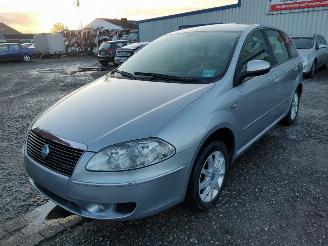 Uttjänta bilar auto Fiat Croma Zilver 698A Onderdelen Deur Motorkap 2006/12