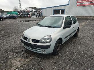 Purkuautot passenger cars Renault Clio 1.2 Onderdelen Zilver MV632 D7F726 2003/3