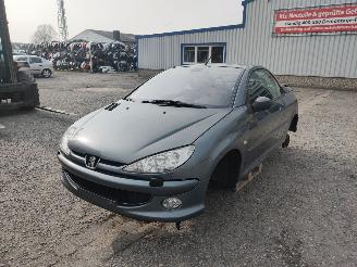 skadebil auto Peugeot 206 CC Grijs EZW Onderdelen 2005/7