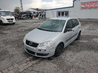 demontáž osobní automobily Volkswagen Polo 9N3 Zilver LA7W Onderdelen BKY Motor 2006/2