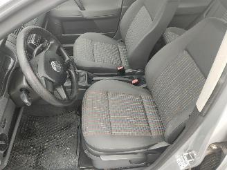 Volkswagen Polo 9N3 Zilver LA7W Onderdelen BKY Motor picture 10