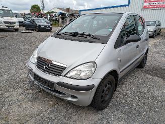 Vrakbiler auto Mercedes A-klasse 1.6  W168 A140 Classic 2002/8